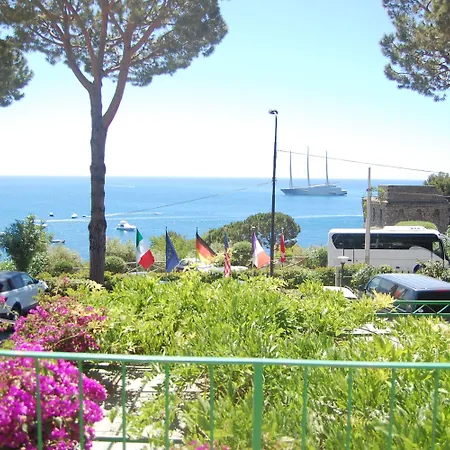 캠프장 Villaggio Nettuno 3*