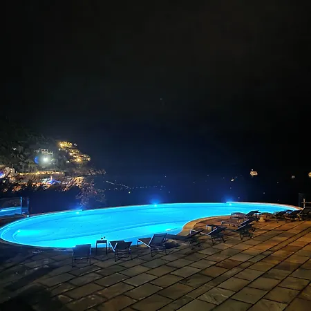 Campsite Villaggio Nettuno 3*